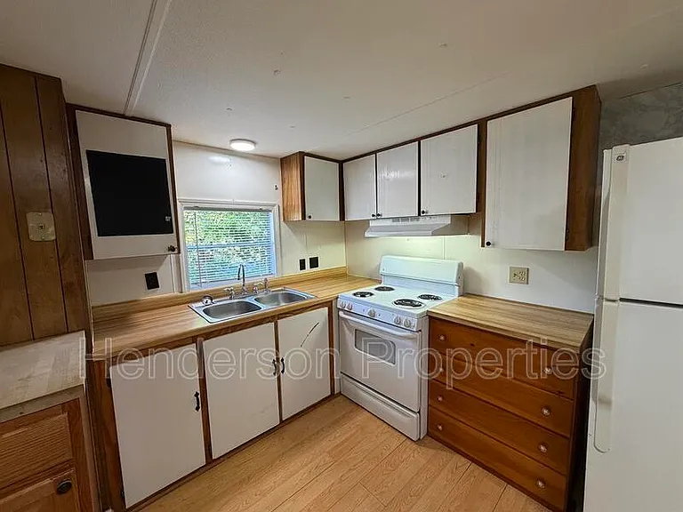 733 Indian Hill Rd — Photo 9