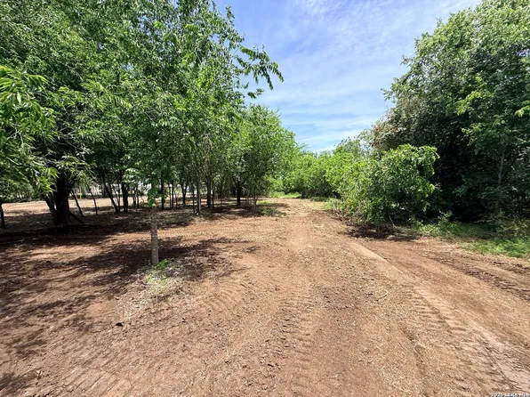 1 ACRE FM 471 LOT 2, Natalia, TX 78059