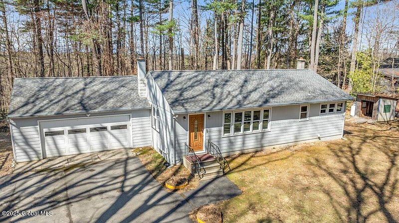 2nd image of 89 Snake Hill Road