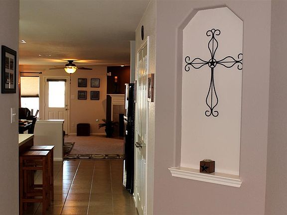 4th image of 9307 Delmont Park Ln