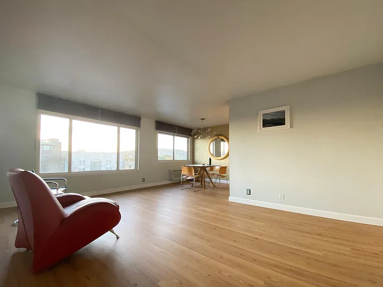 525 N Sycamore Ave — Photo 4
