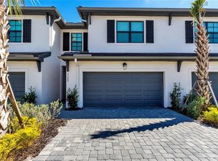 7580 Carnegie Way, Naples, FL 34119