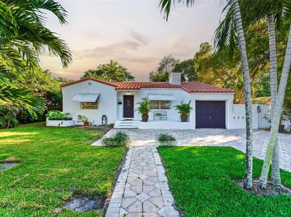 840 NE 116th St, Biscayne Park, FL 33161