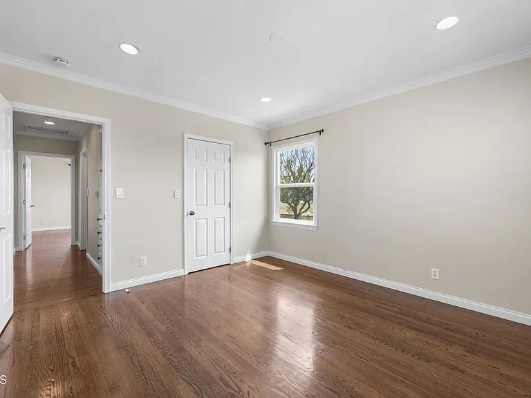 3101 N Olive Ave — Photo 22