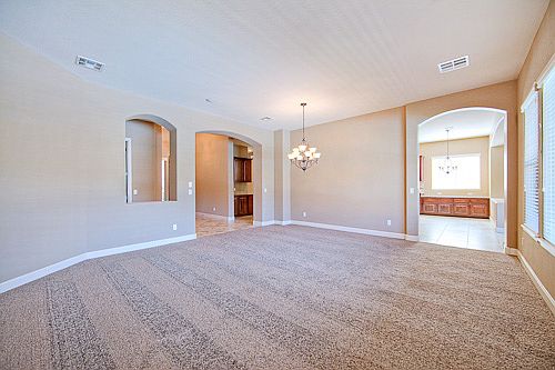 3rd image of 4025 E Red Oak Ln