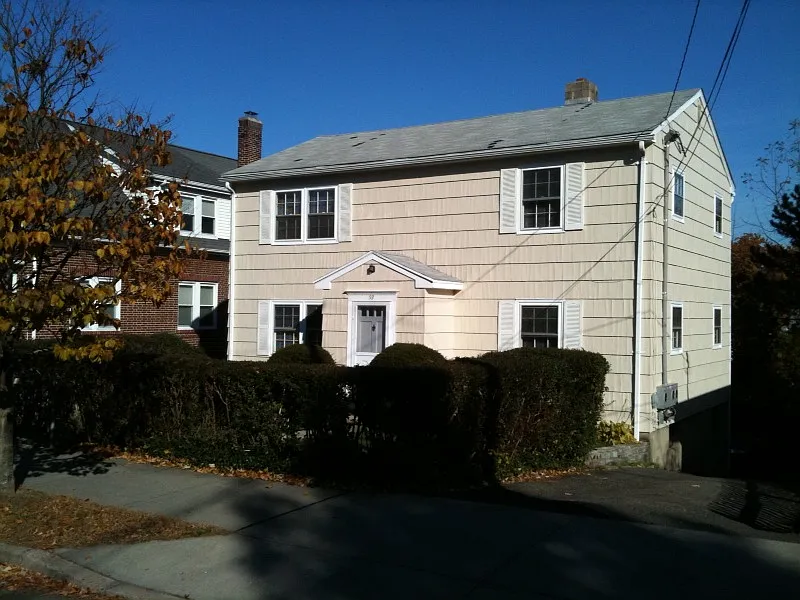 38 Hinckley Ave #2