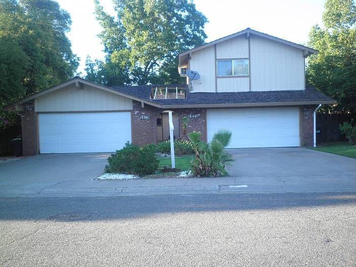 2nd image of 2819 Kerria Way
