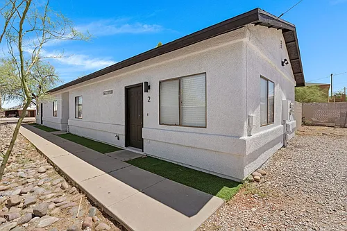 620 E Lester St #2 Photo 1