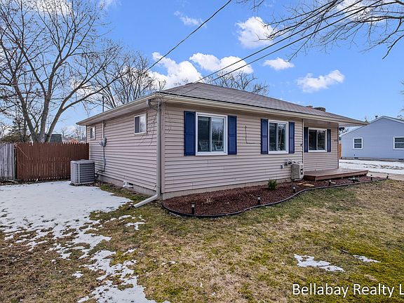 2nd image of 5342 Mick Ave SE