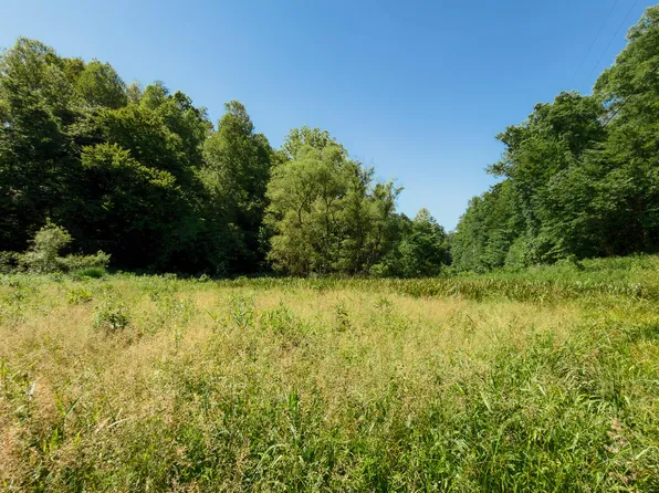 820 Shooting Fork Rd, Campton, KY 41301