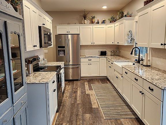 4th image of 688 Timothy Dr
