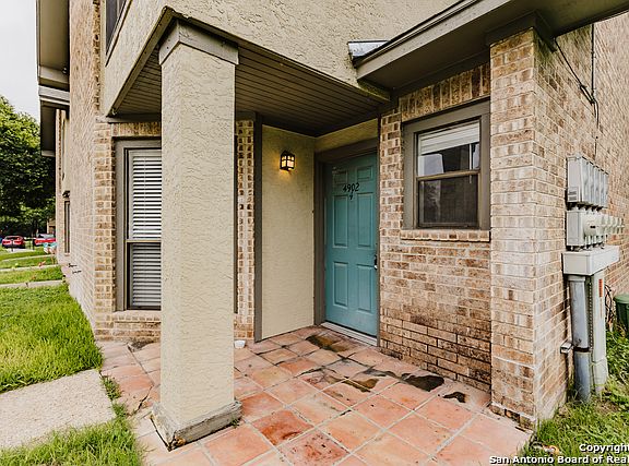 4th image of 4902 Ali Ave #4