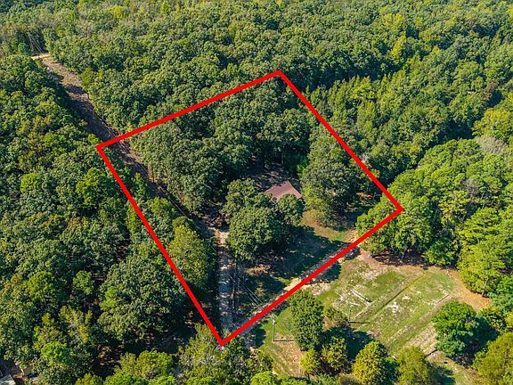 5th image of 219 Oak Valley Dr
