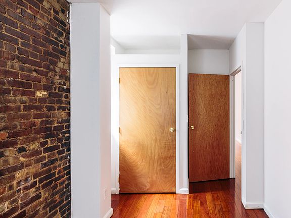 5th image of 249 E 10th St #2