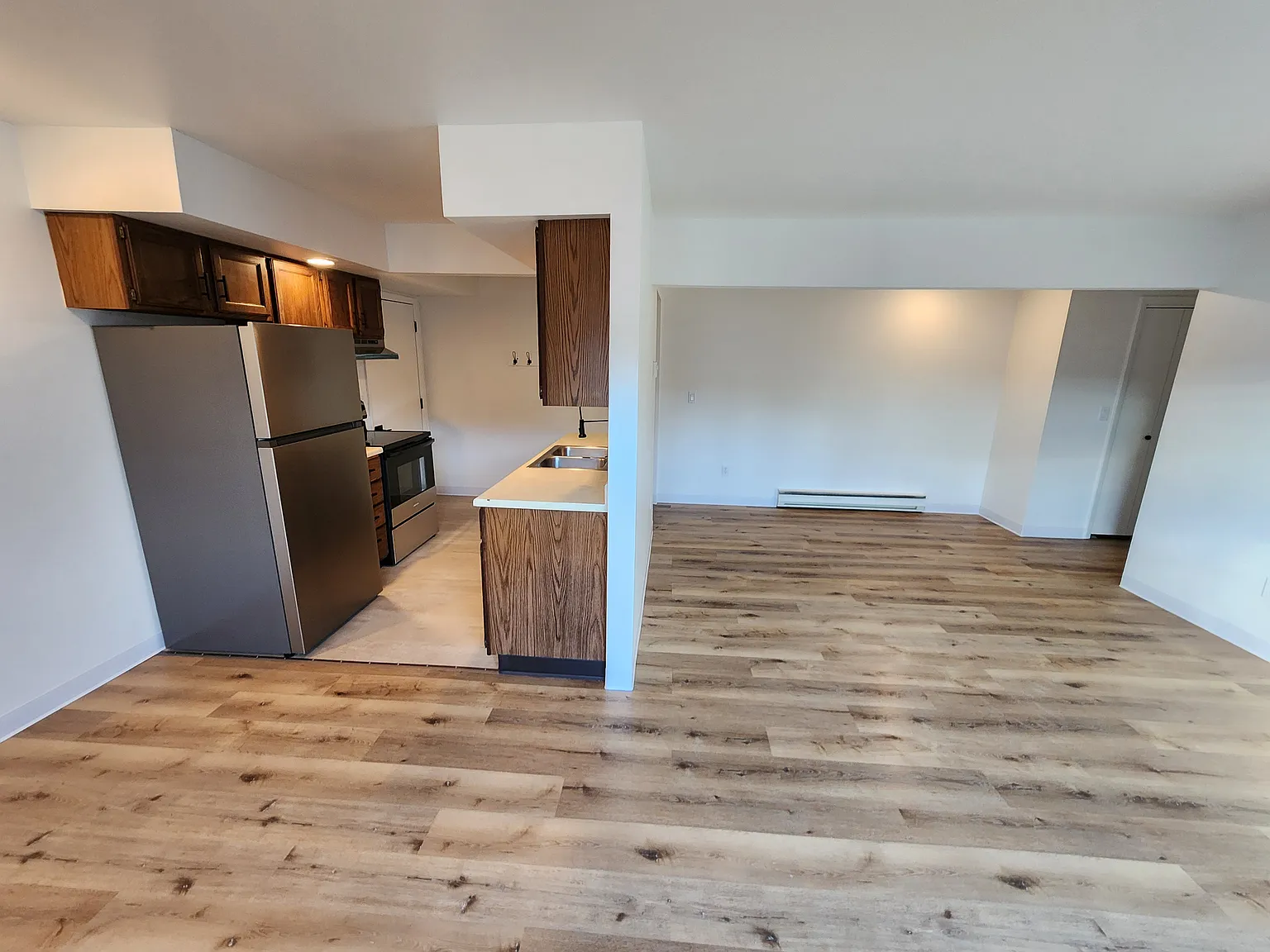 Fairbanks Apartments — Photo 3