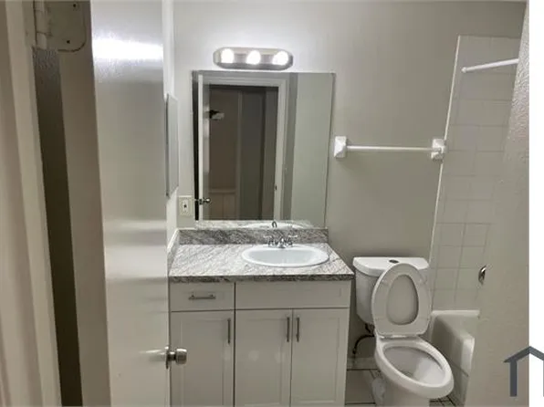 3808 Phillips St #B, Tampa, FL 33619