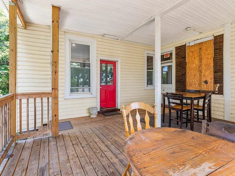 Back porch area off of kitchen