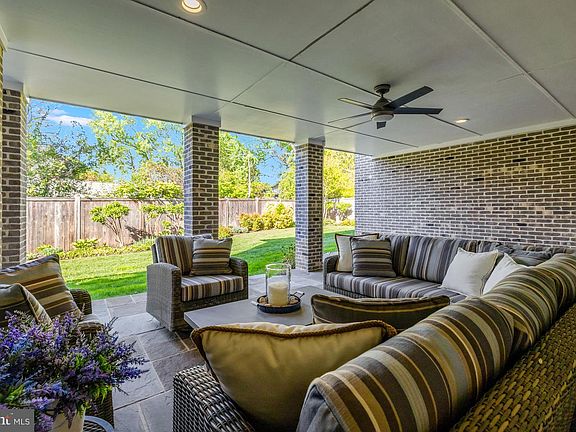 3rd image of 6514 Fairlawn Dr