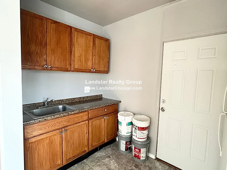 4257 W Addison St #3 — Photo 6