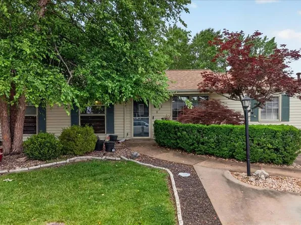858 Morningside Ln, Arnold, MO 63010
