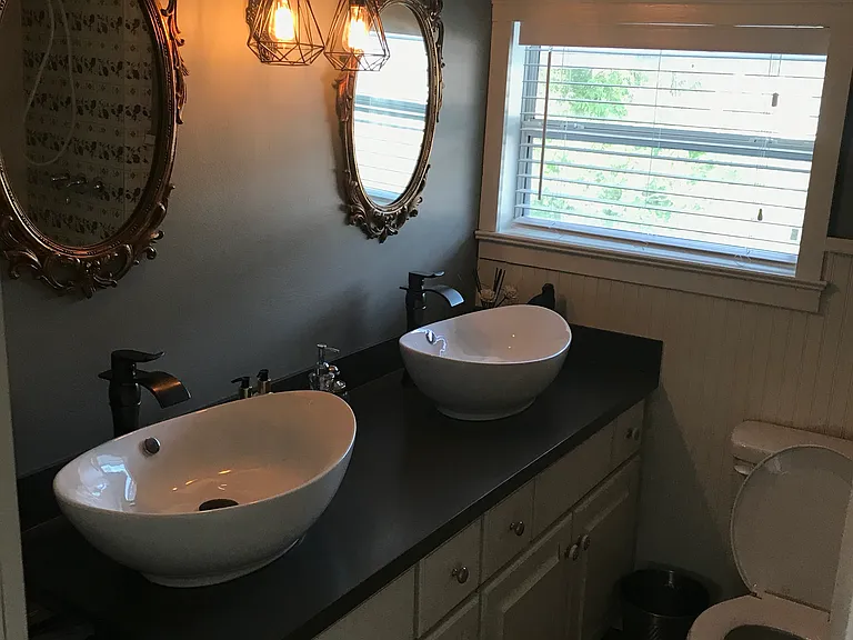 1632 Evans Ave #2 — Photo 9