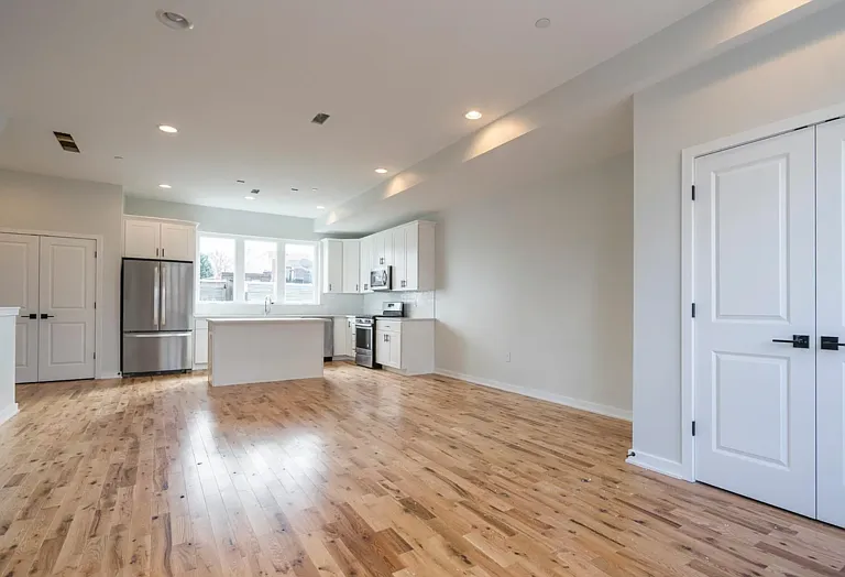 2534 Alter St #B — Photo 3