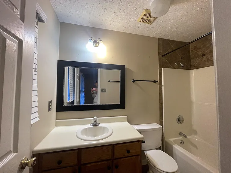 212 Sprucepine Dr — Photo 22