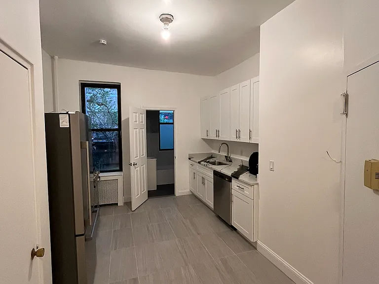 312 E 80th St #1 — Photo 5