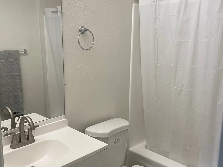6818 Los Verdes Dr #5 — Photo 8