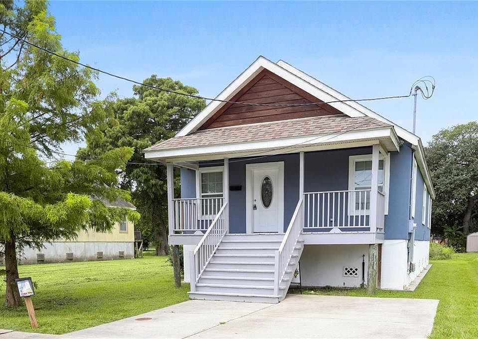 1st image of 1812 Charbonnet St