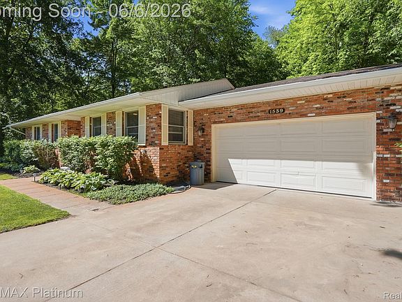 2nd image of 1539 Clark Lake Rd