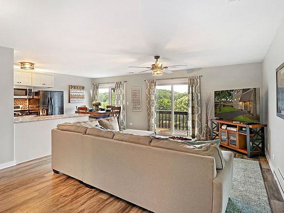 2nd image of 48 Oak Hill Colony APT 9