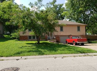 6304 Sterling Ave, Raytown, MO 64133