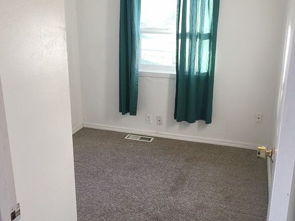 4th image of 1412 S 52nd St