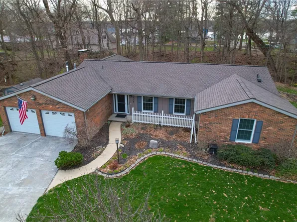 3312 Suncrest Dr, Danville, IL 61832