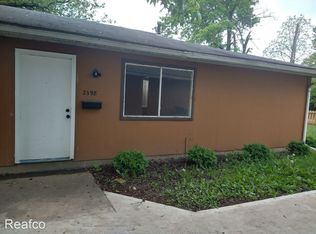 2398 Velma Ave, Columbus, OH 43211