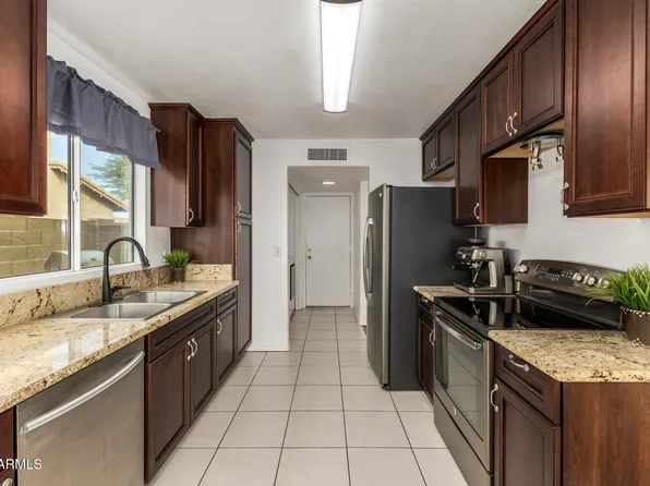 4313 E DESERT TRUMPET Road, Phoenix, AZ 85044
