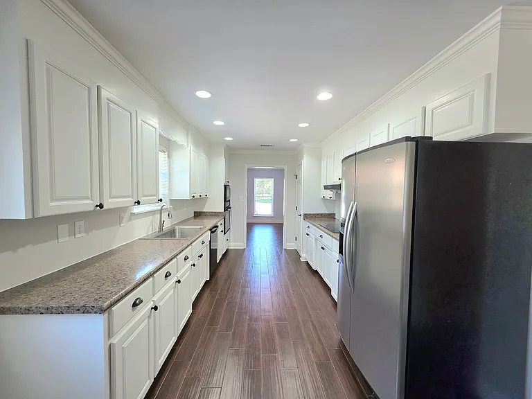 6819 Kitty Hawk Cir — Photo 5