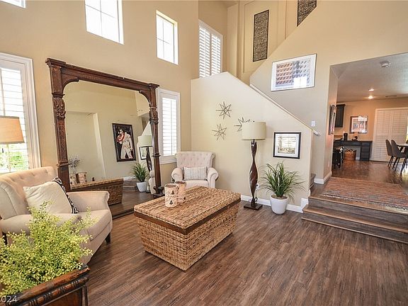 5th image of 10082 Cranbrook Falls Ct