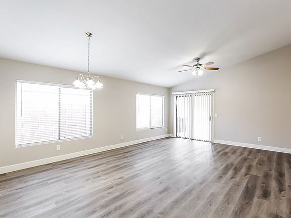 3rd image of 11248 E Camino St