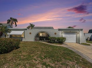 3644 Overland Dr, Holiday, FL 34691