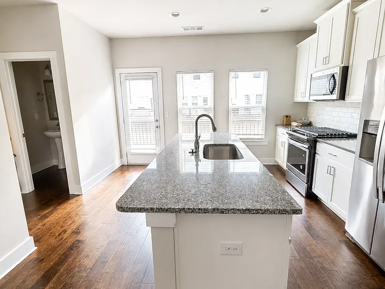 main level kitchen