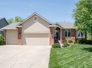 14044 W Highland Springs Ct, Wichita, KS 67235