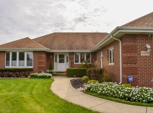 2603 E Royal Ridge Dr, Crete, IL 60417