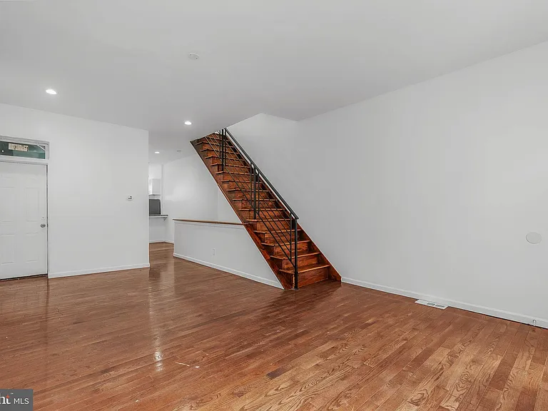 1719 S 18th St — Photo 3
