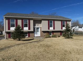 1 Donal Ln, Cookstown, NJ 08511