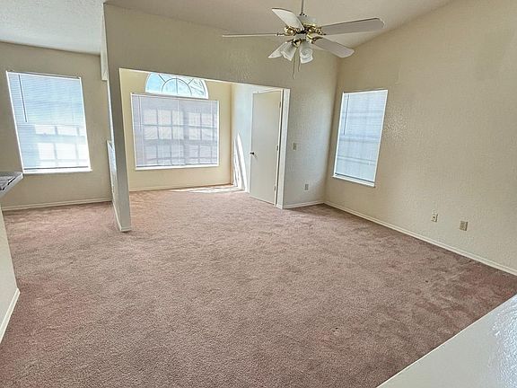 3rd image of 1622 Columbia Arms Cir Unit 266