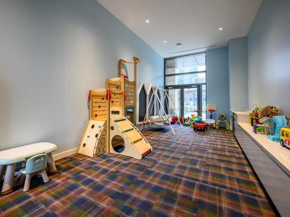 99 Hudson Street image 24 of 42