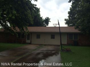 6563 W Jeanfay Ln, Fayetteville, AR 72704