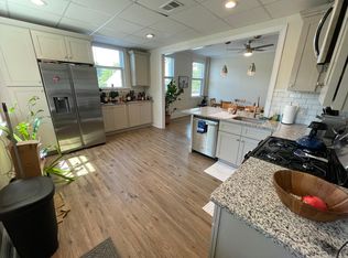 21 Kings Rd APT 3B, Madison, NJ 07940